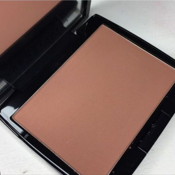Anastasia Beverly Hills Powder Bronzer - Picture 6 of 7